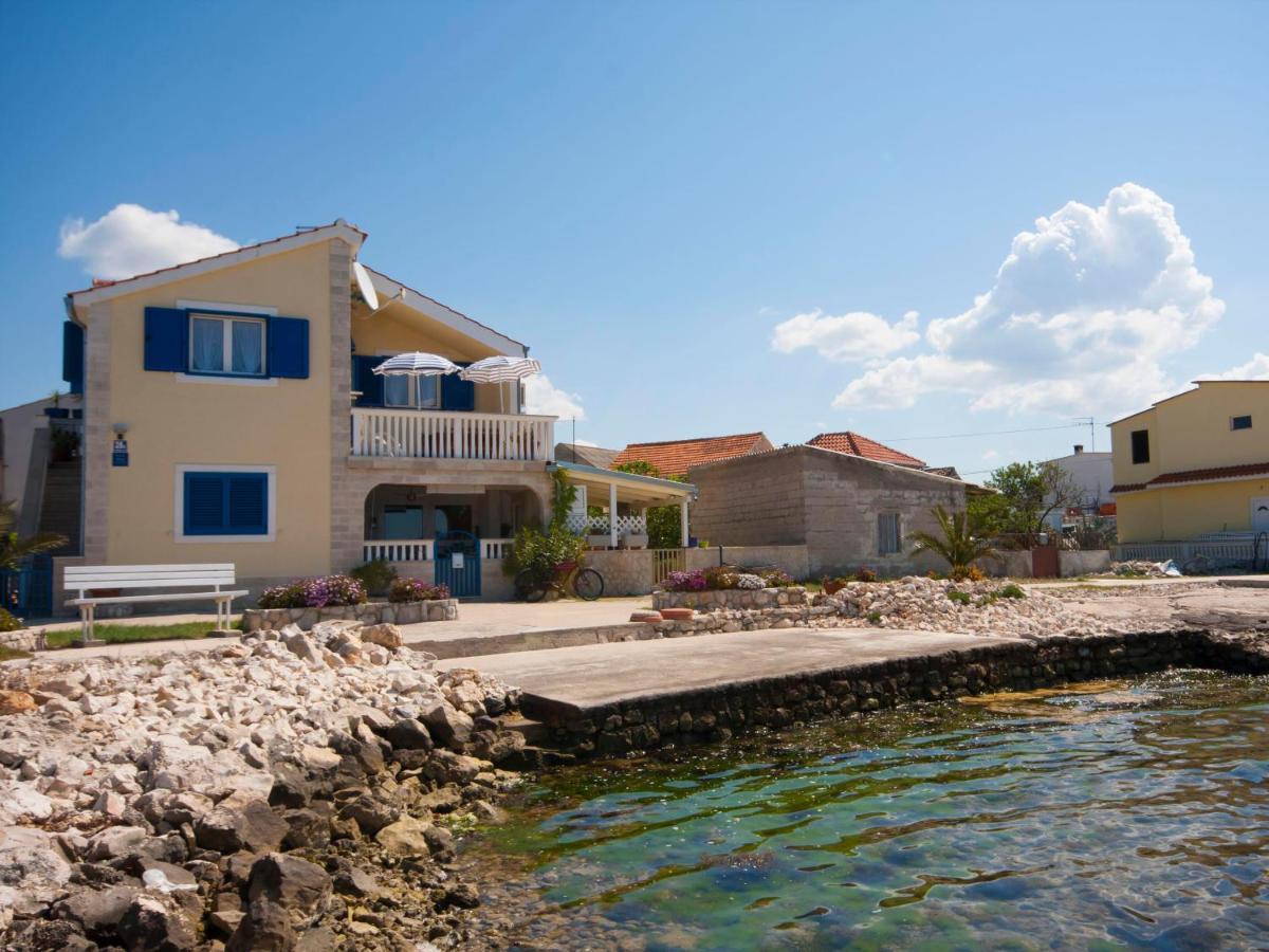 Apartments Grivicic Krapanj Kültér fotó